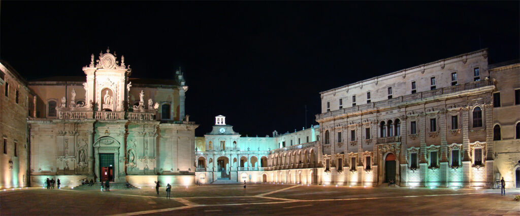 lecce night time
